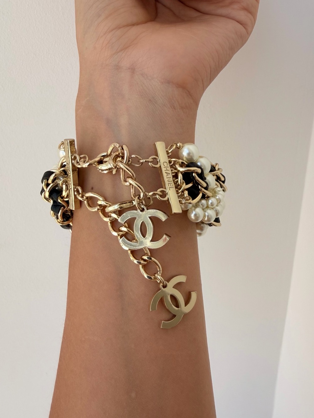 ✨CHANEL Gold, Black & Pearl Braided Logo Bracelet🖤 - Picture 6 of 12